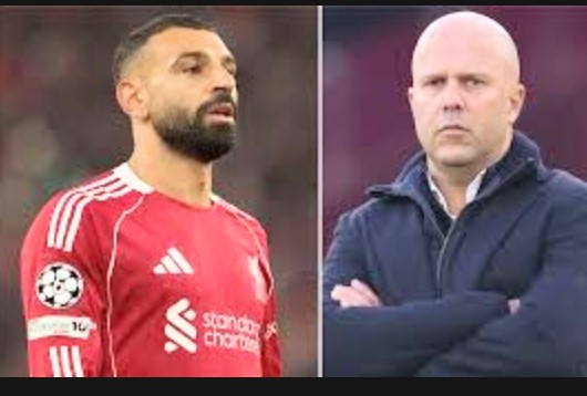 محمد صلاح هل ينتصر.. وإدارة ليفربول تُقيل أرني سلوت